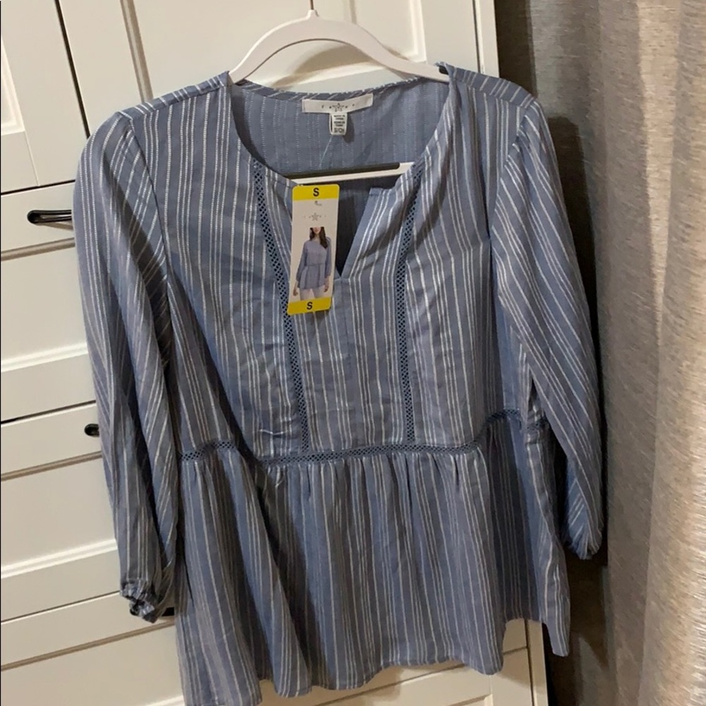 Blue & white striped blouse.
